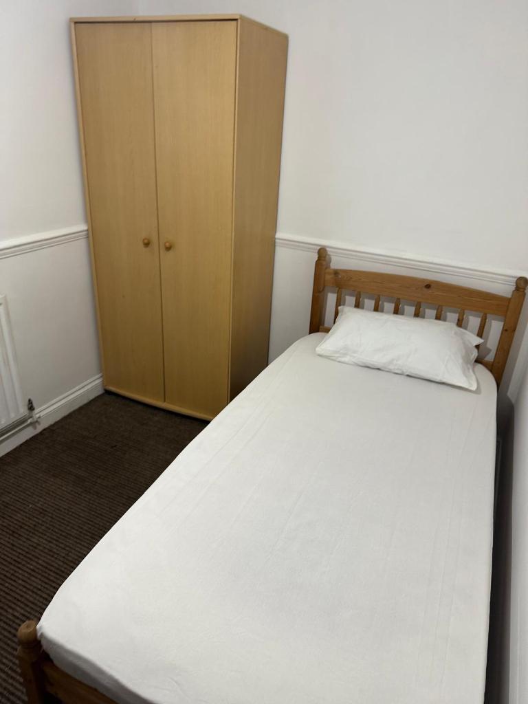0, Southampton, UK, SO19 7DF