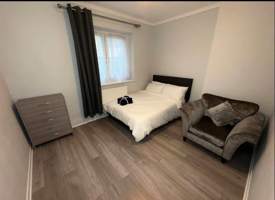 Cliff house, Welling, London, SE10 0RB
