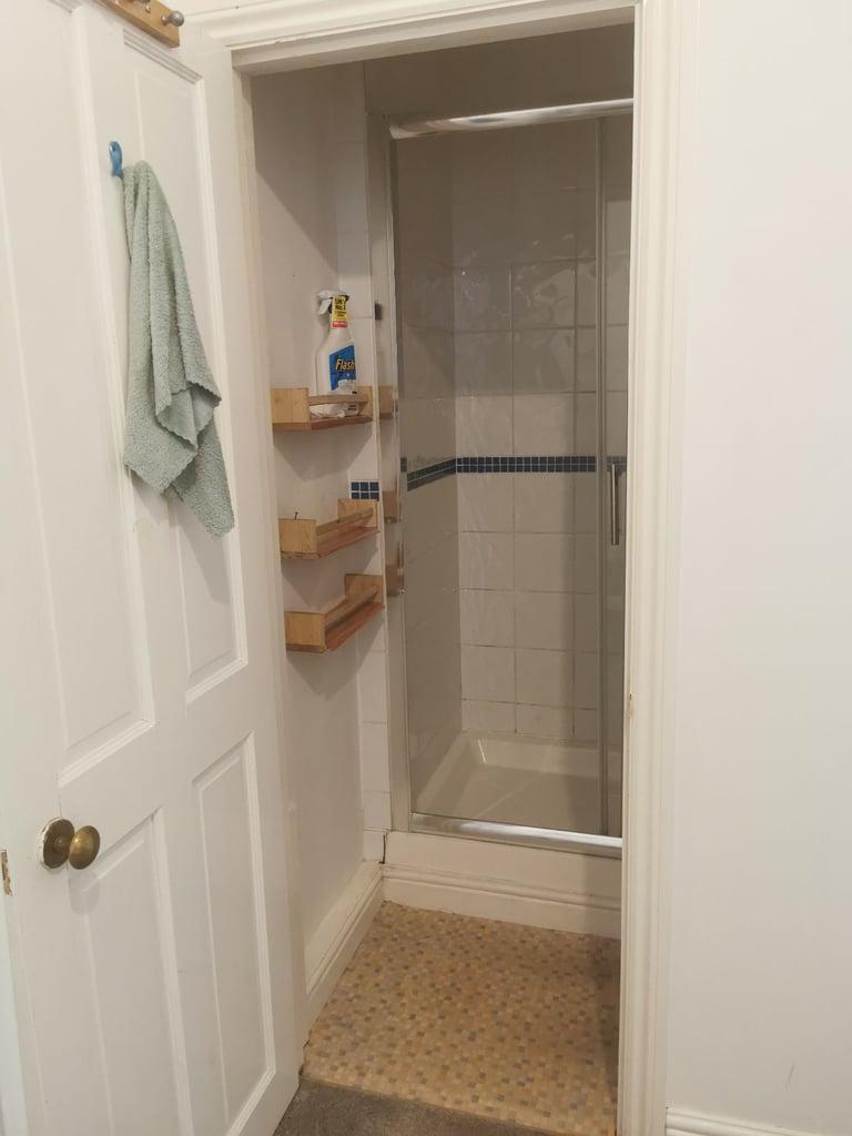 well road, Totterdown, Bristol, BS4 2AG