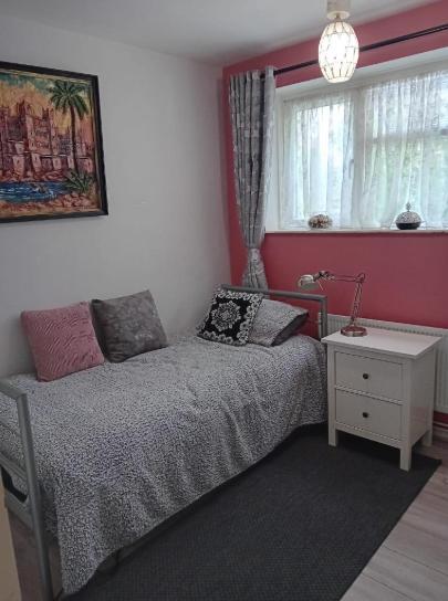 Pawsons Road, Croydon, CR0 2QE