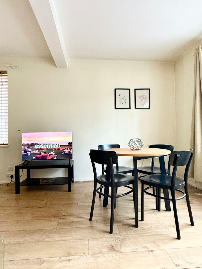 Shepherds Bush Road, London, W6 7LY