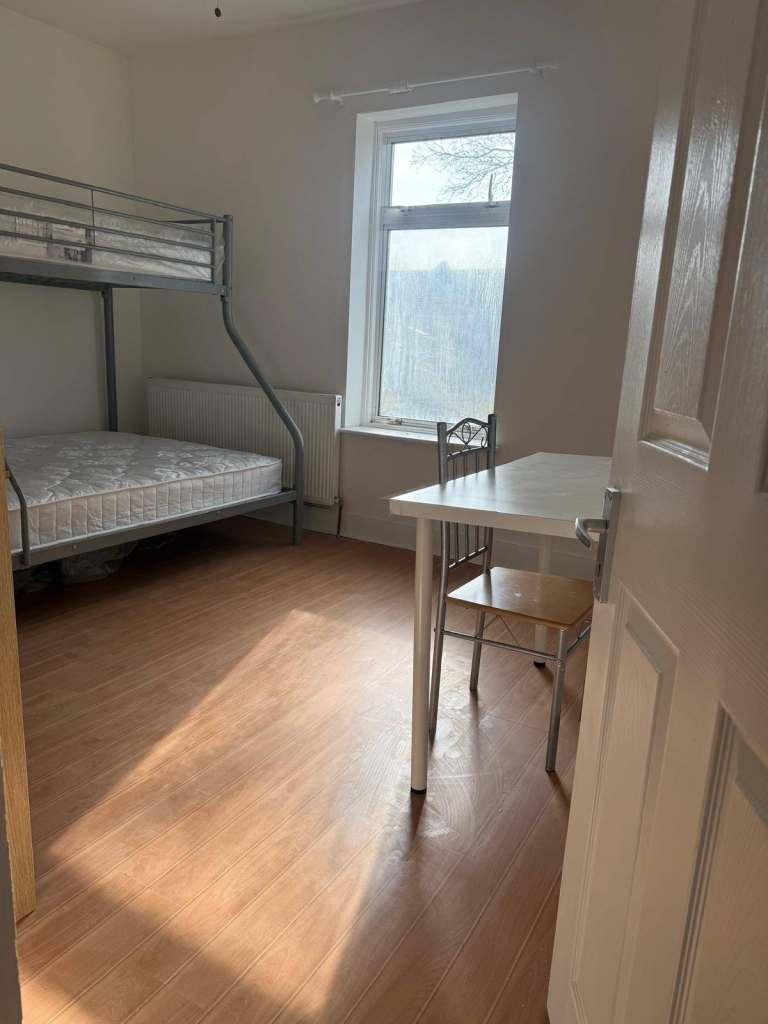 Cary Road, Leytonstone, London, E11 3LG