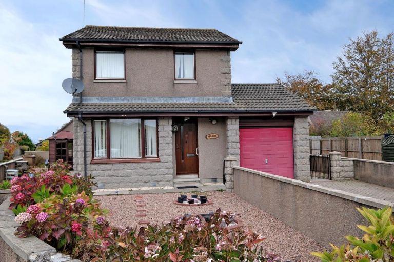 Summer Place, Dyce, Aberdeen, AB21 7EJ